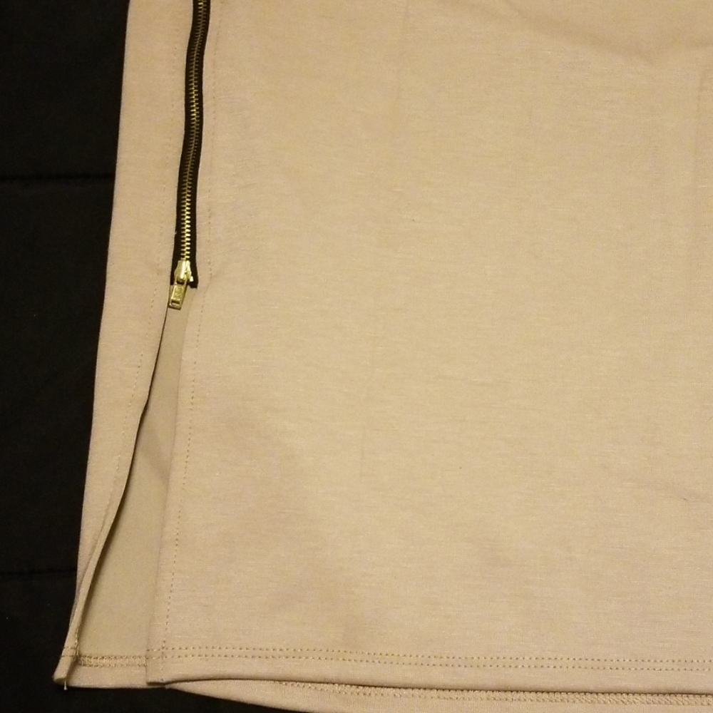 Charlotte Russe Skirt - Picture 2 of 5